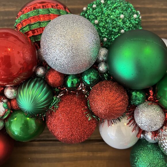 Handmade Red & Green Shatterproof Ball Wreath  2 Large Glittered Light Bulbs - Picture 10 of 16